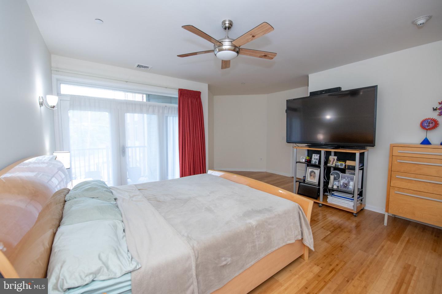 366 Carson Ter Property Photo 16