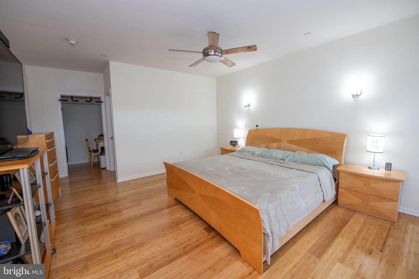 366 Carson Ter Property Photo 17