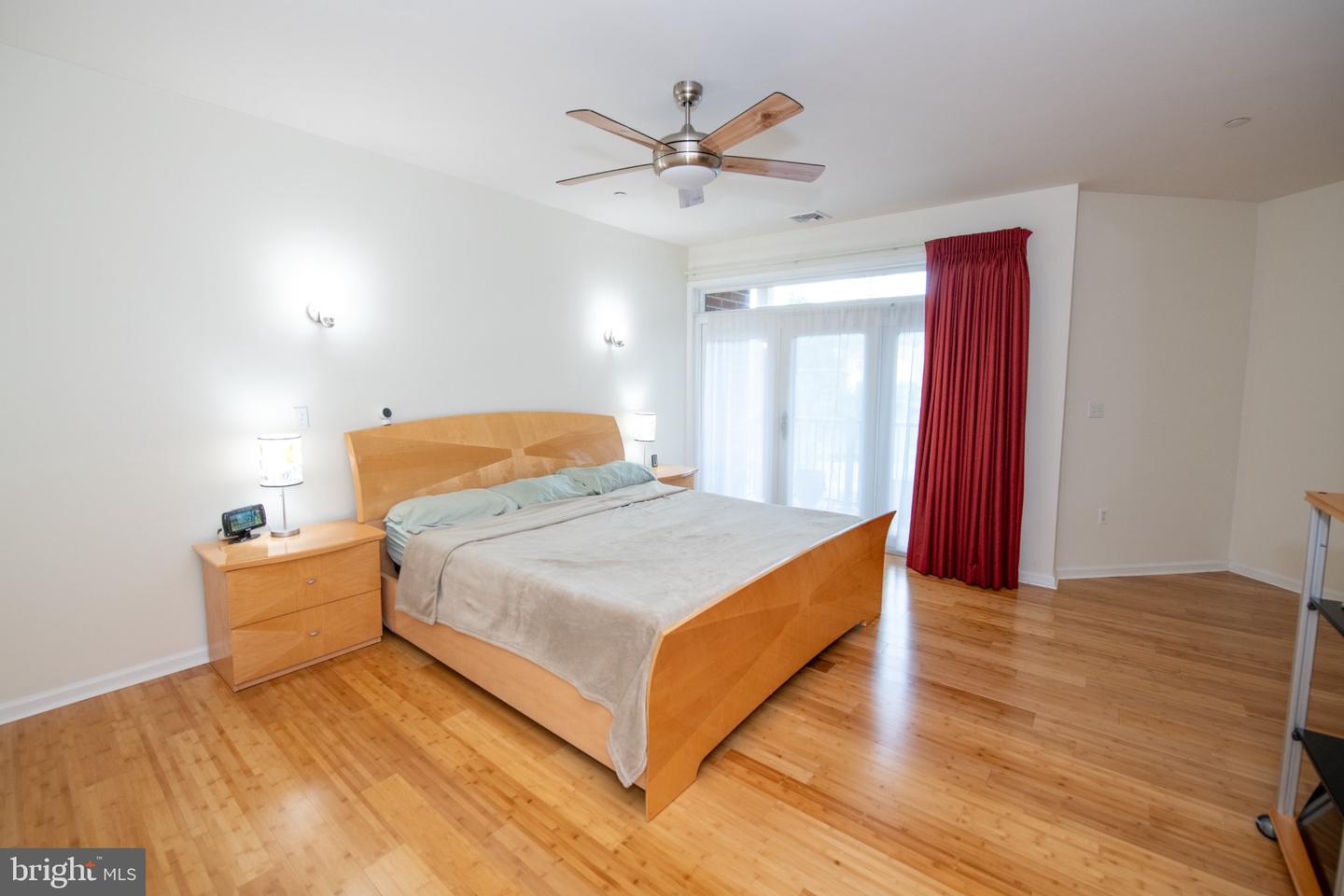 366 Carson Ter Property Photo 18