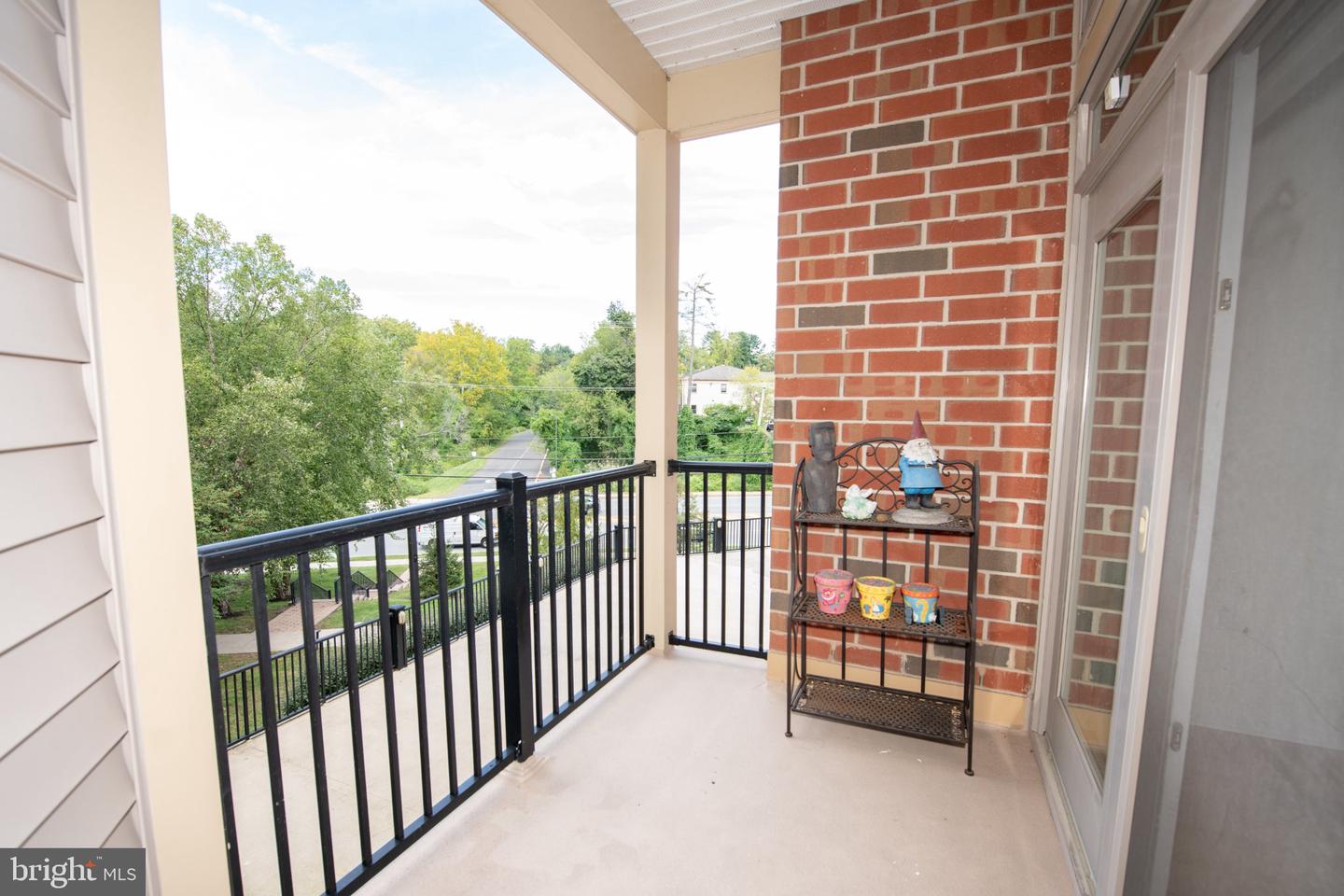 366 Carson Ter Property Photo 27