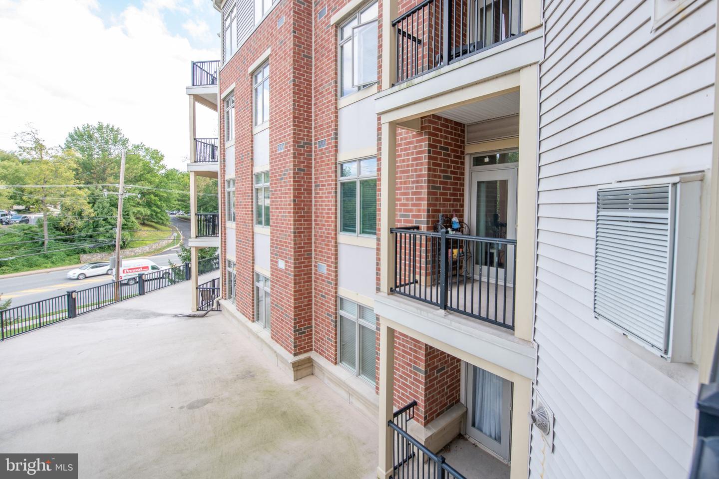 366 Carson Ter Property Photo 28