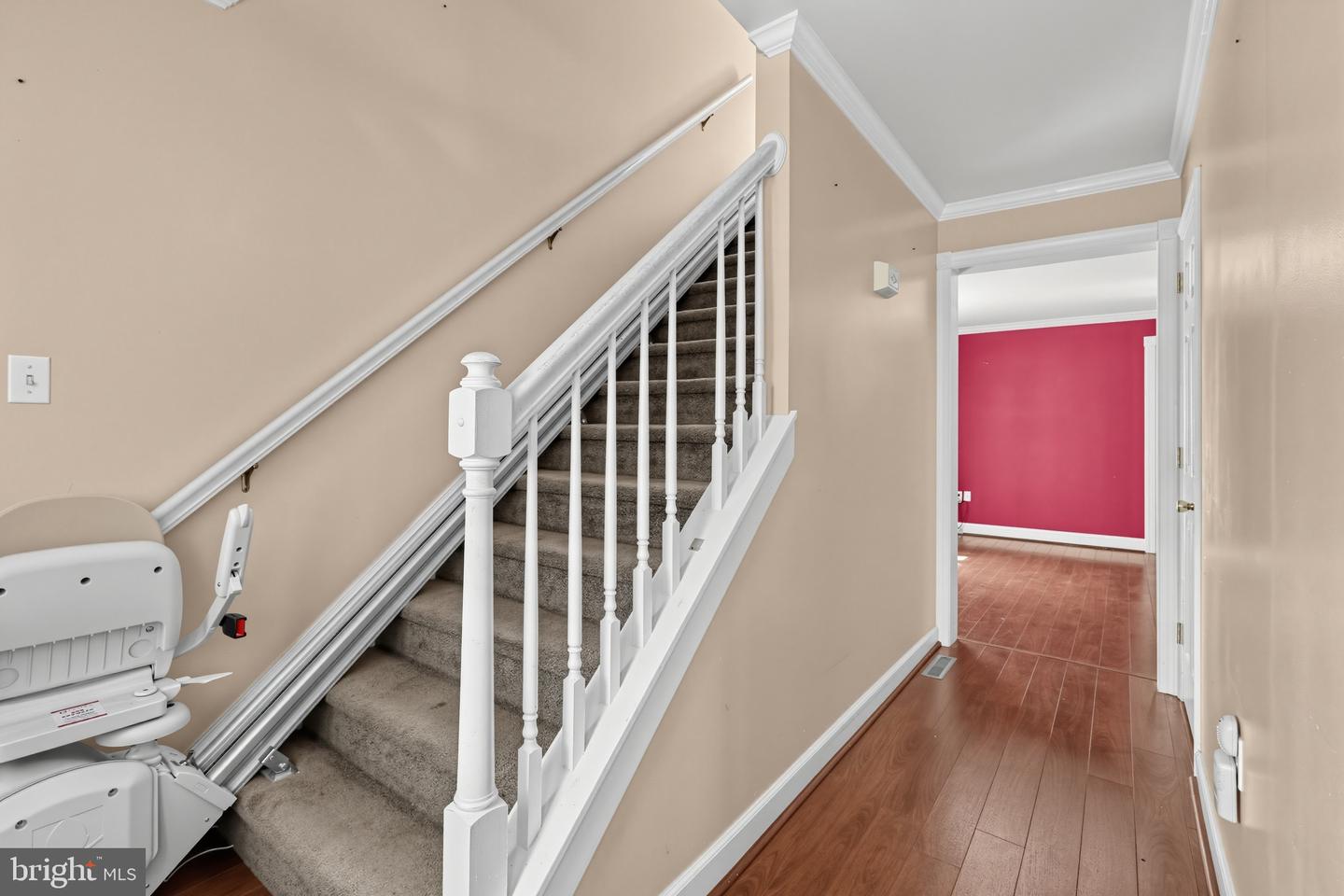 240 Park Ave Property Photo 5