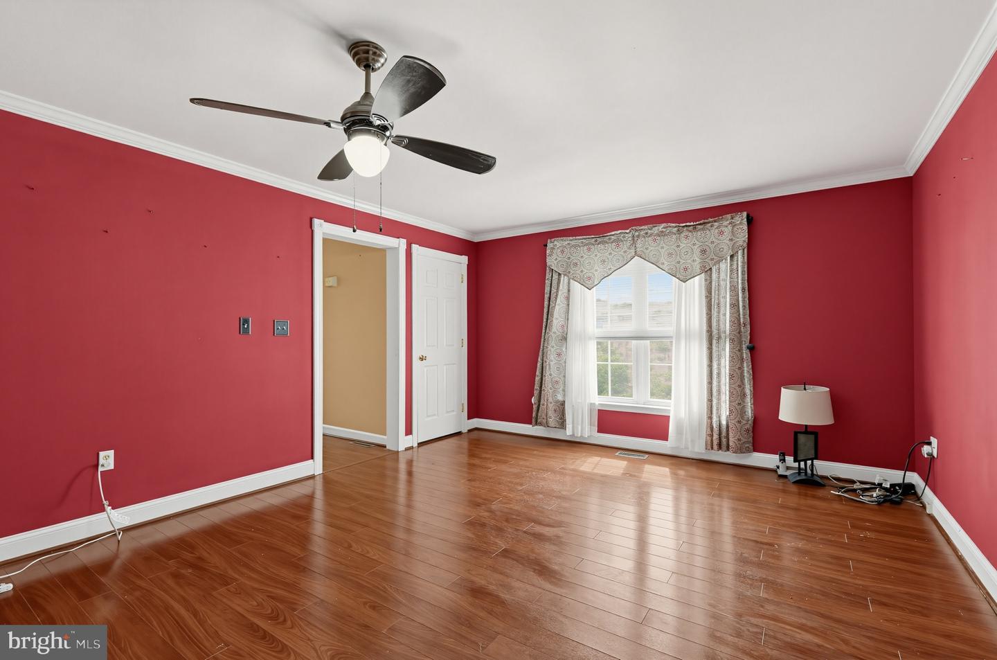 240 Park Ave Property Photo 23