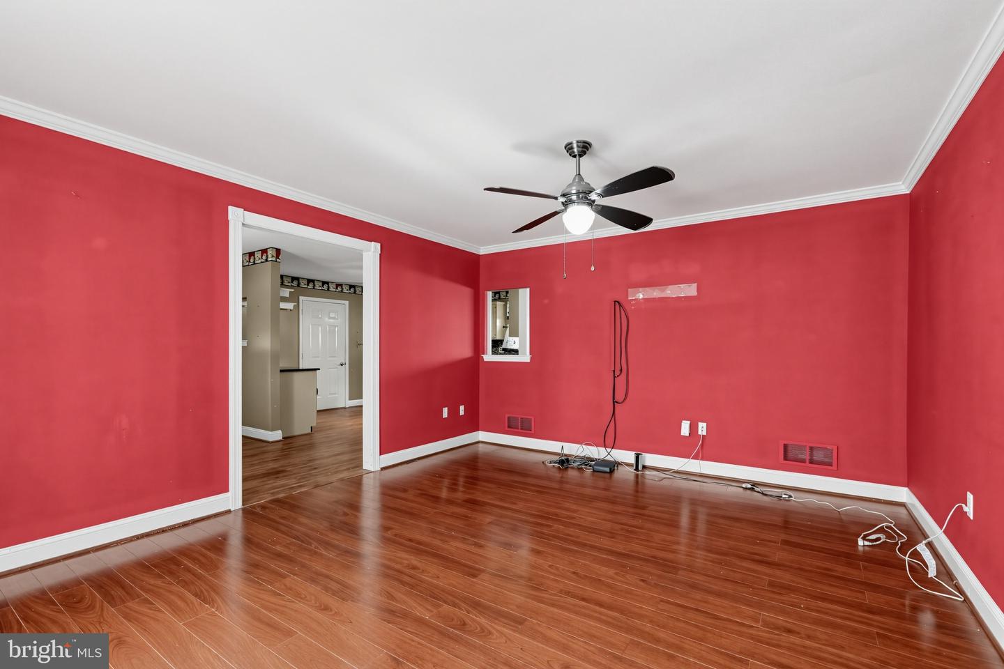 240 Park Ave Property Photo 24