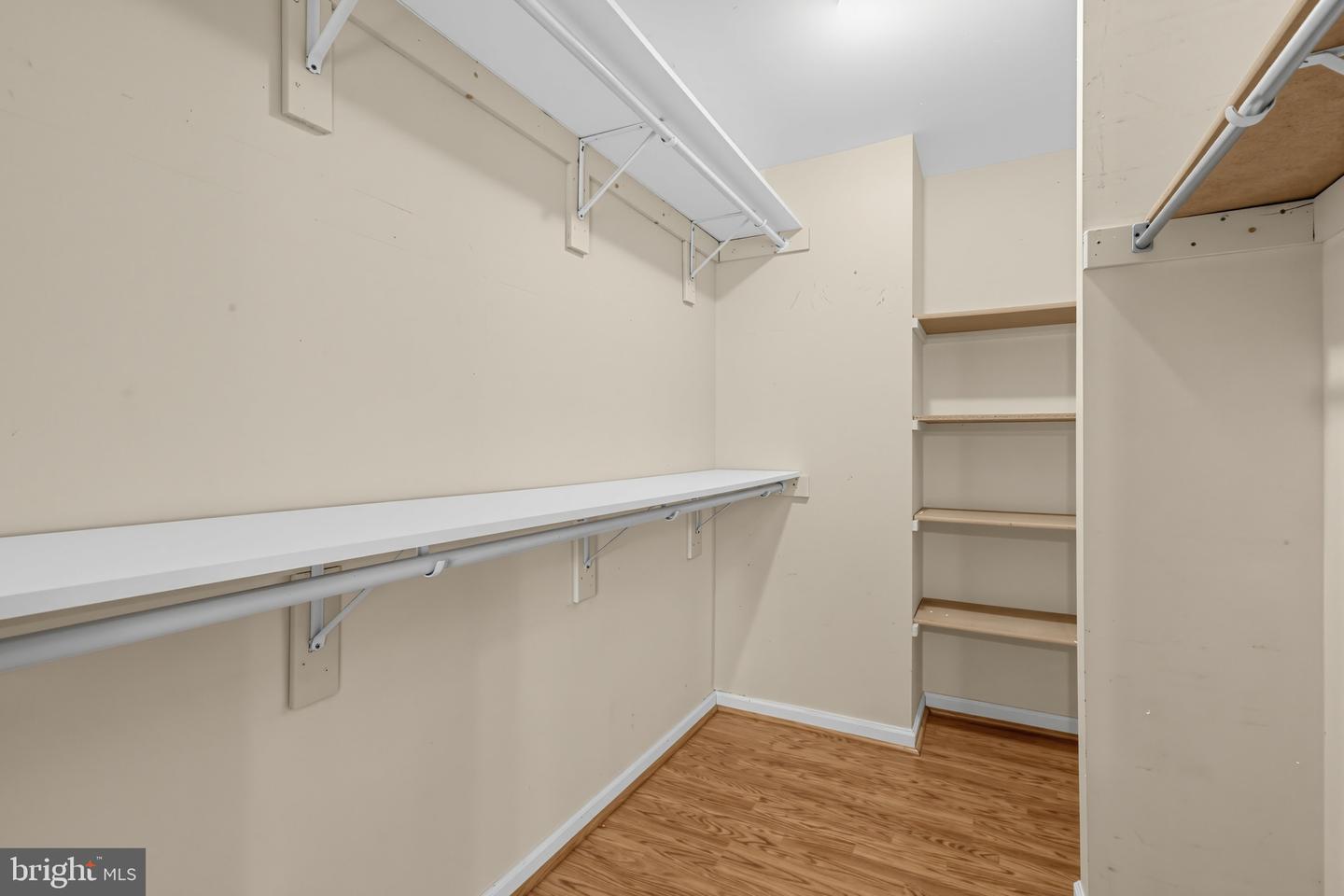 240 Park Ave Property Photo 30