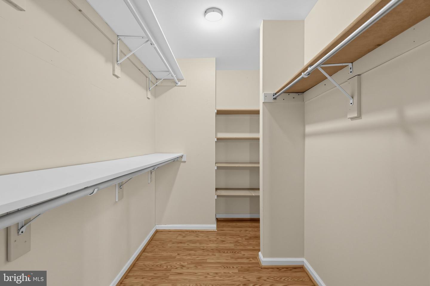 240 Park Ave Property Photo 31