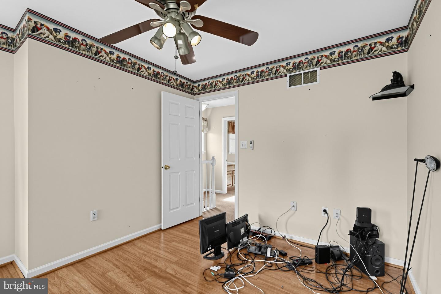 240 Park Ave Property Photo 35