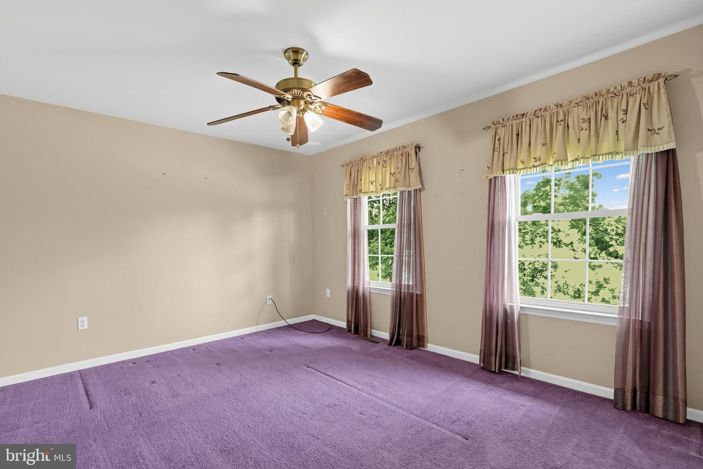 240 Park Ave Property Photo 37