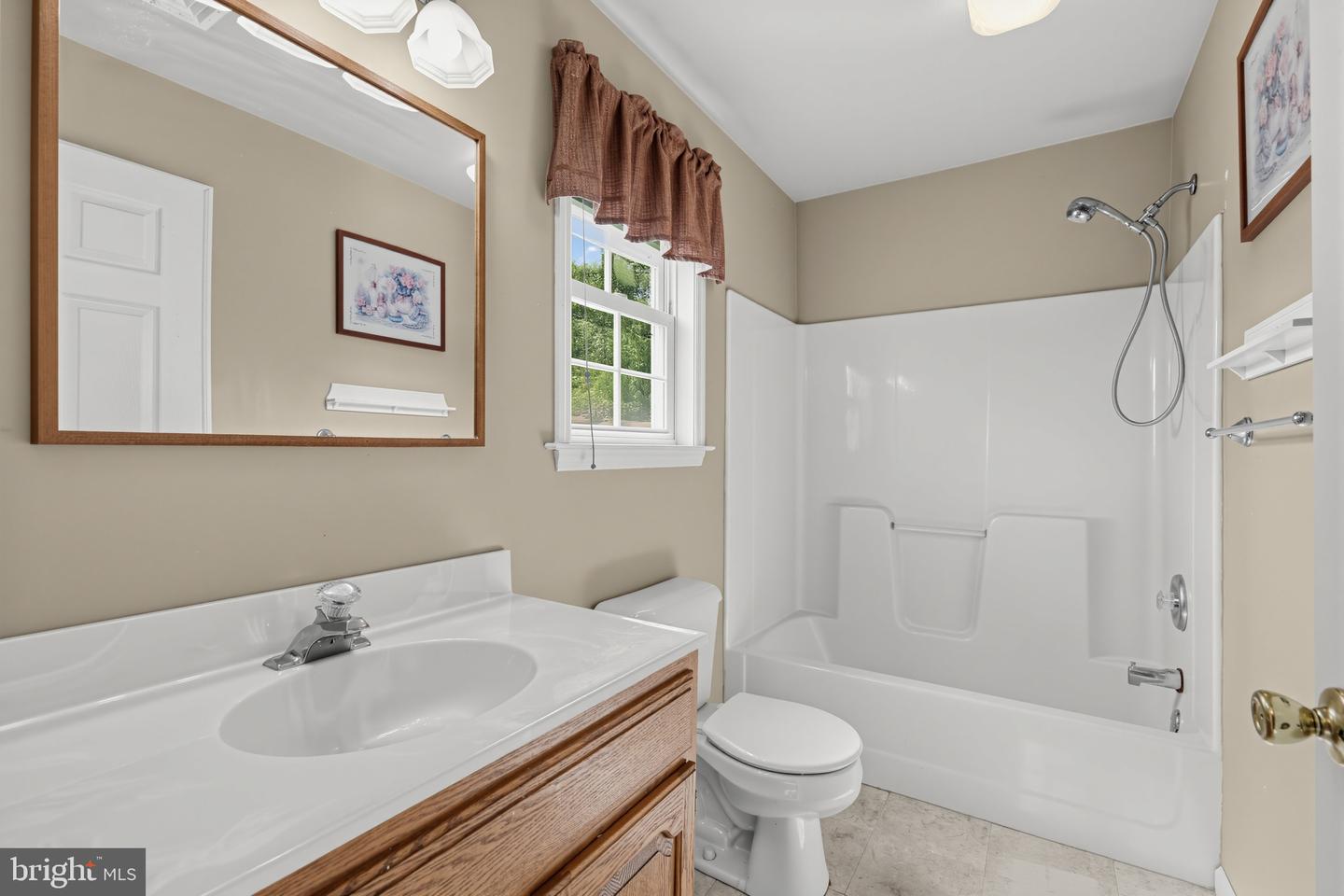 240 Park Ave Property Photo 39
