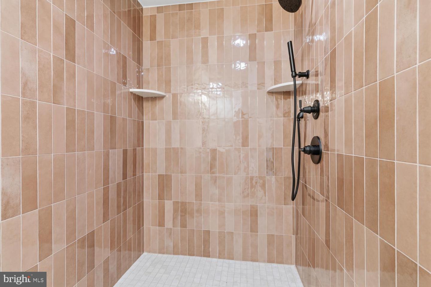 8107 Gladstone Rd Property Photo 46