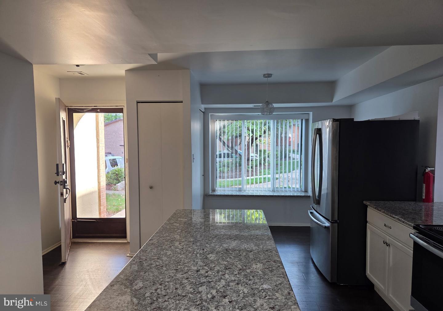 805 Stonybrook Dr #805 Property Photo 7