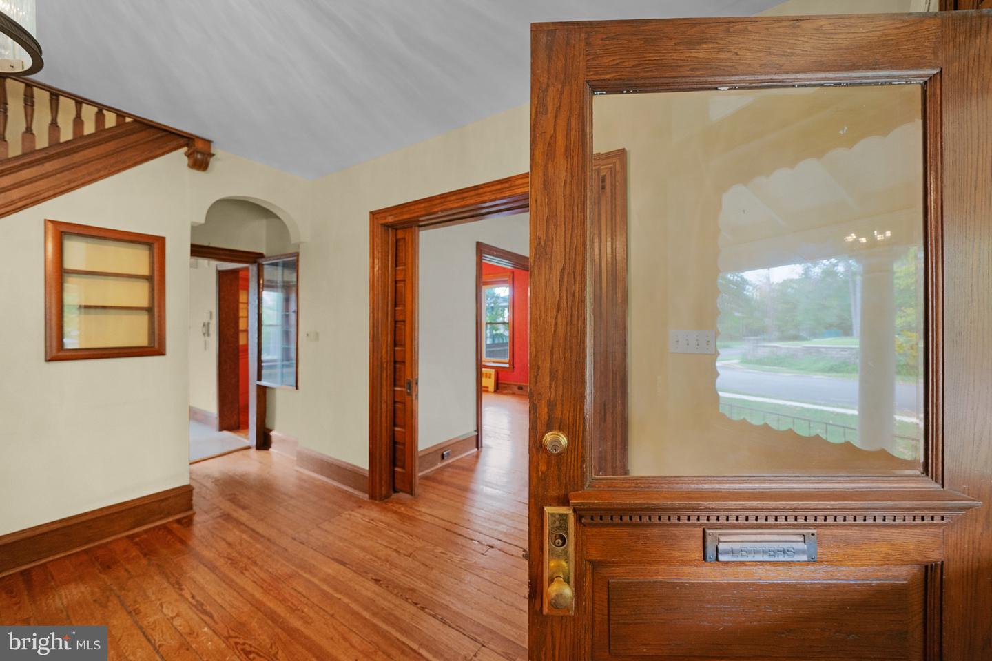 506 Trinity Pl Property Photo 8