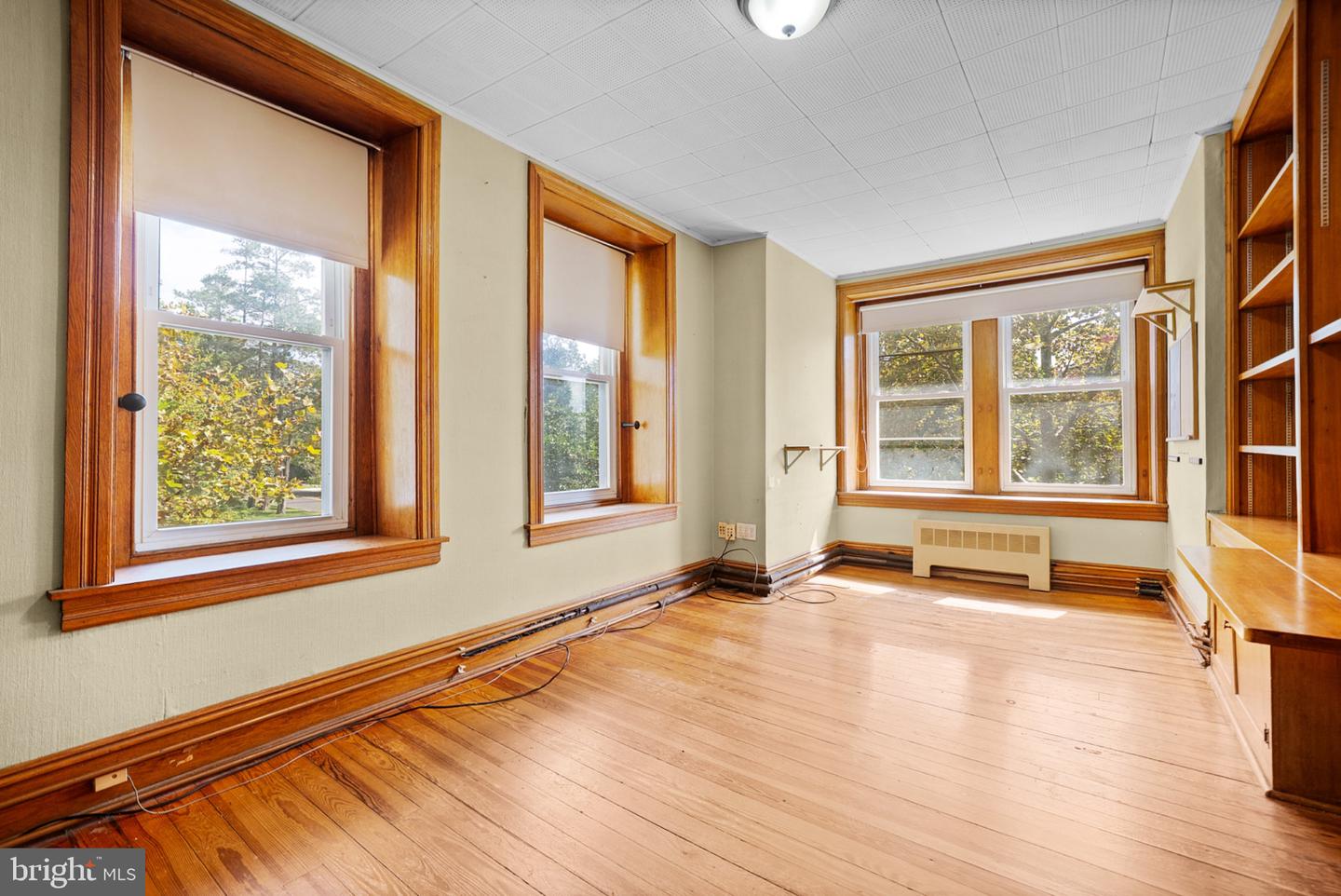 506 Trinity Pl Property Photo 35