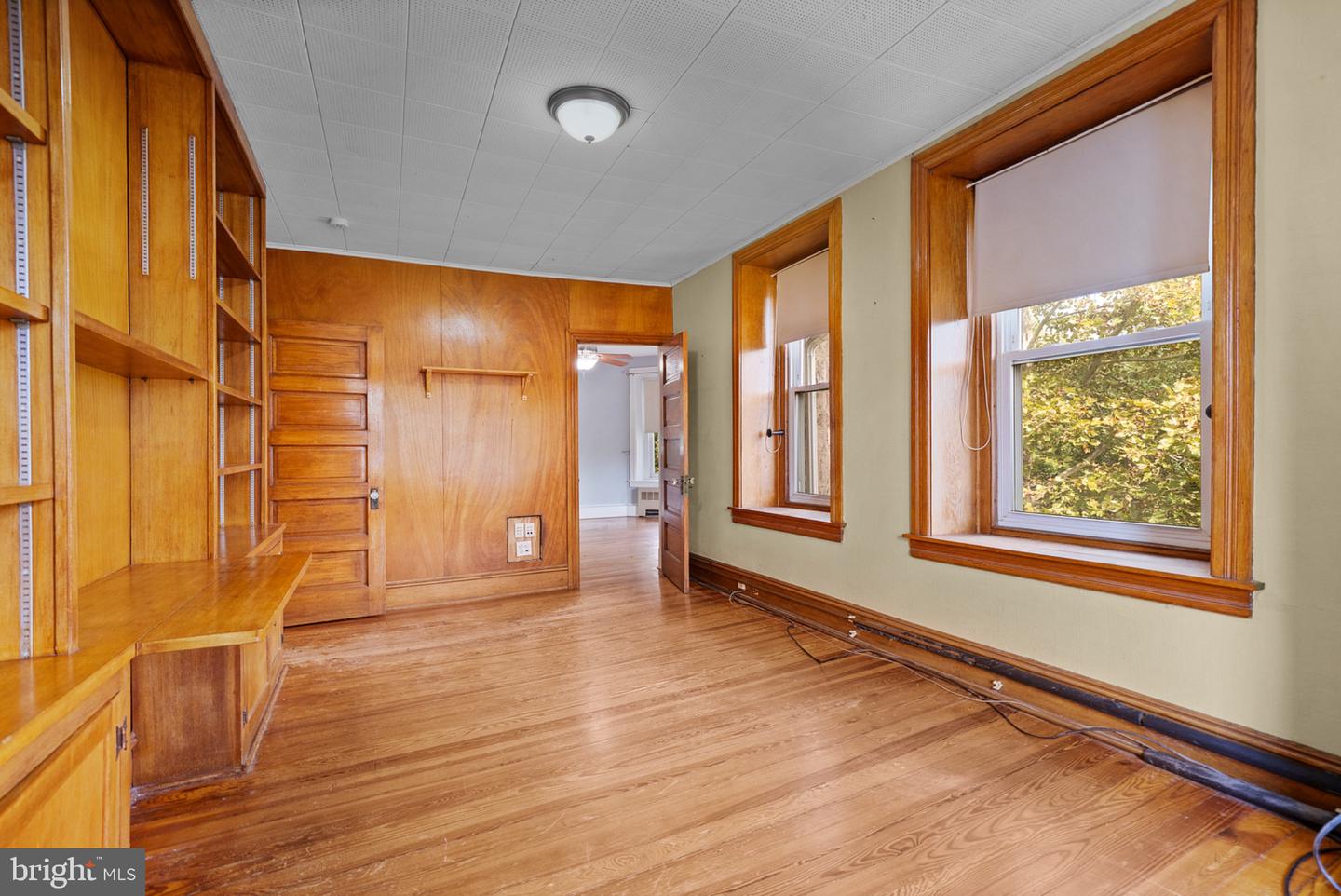 506 Trinity Pl Property Photo 37