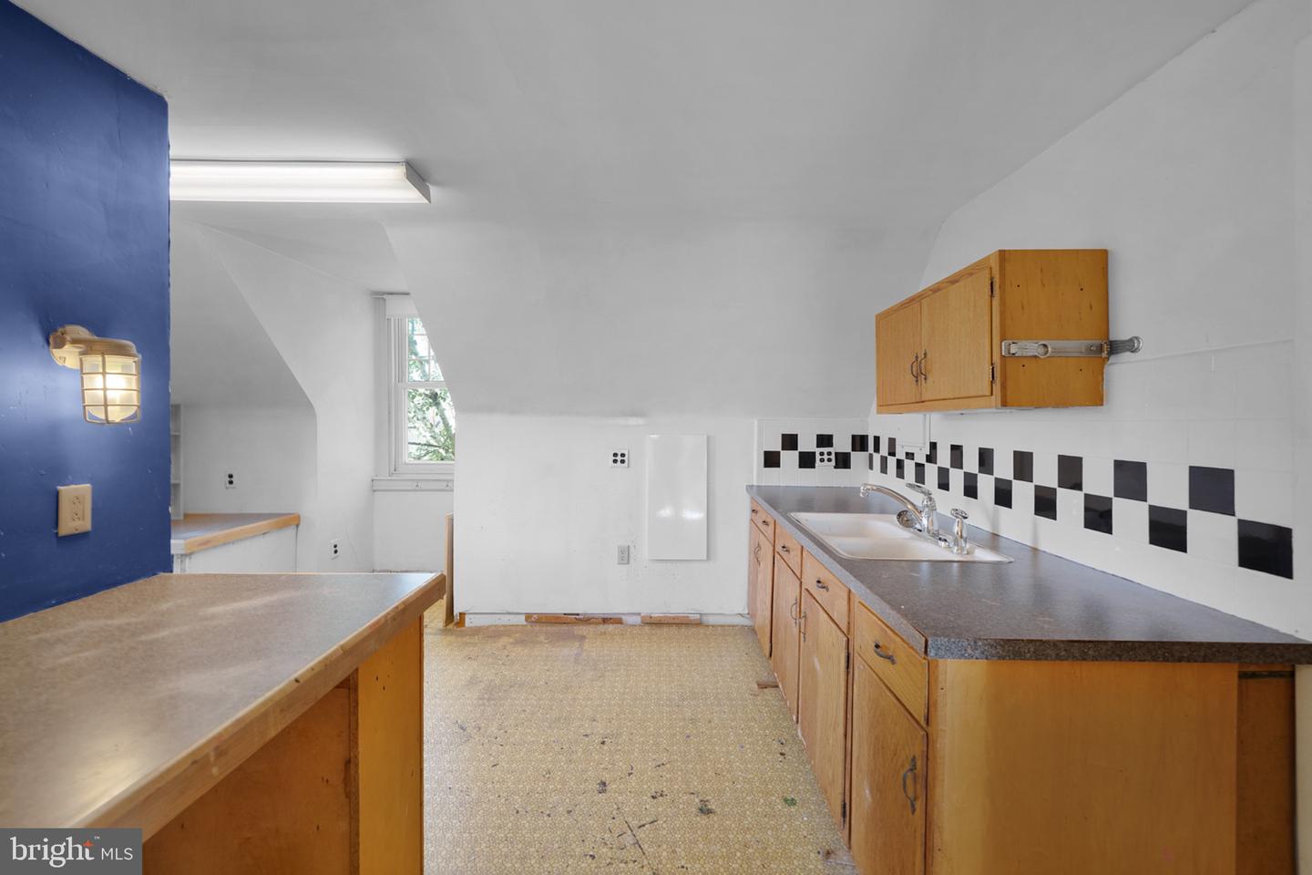 506 Trinity Pl Property Photo 48