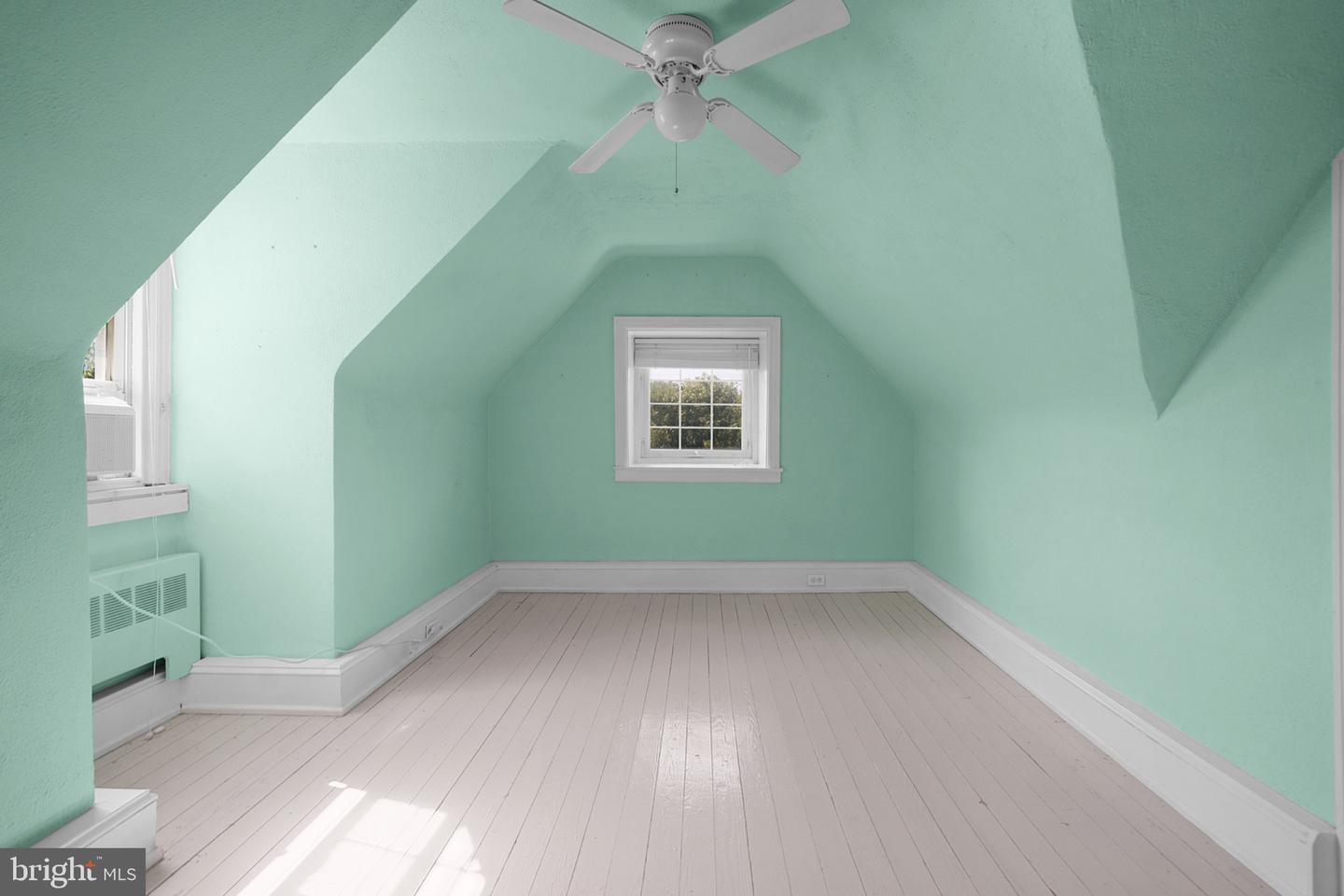 506 Trinity Pl Property Photo 52