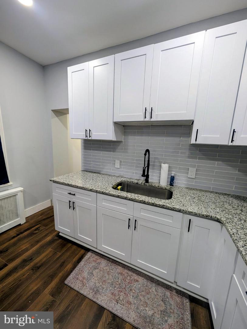 211 Chain St Property Photo 15