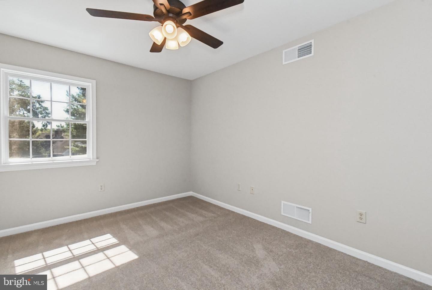 2461 E High St #cre Property Photo 13