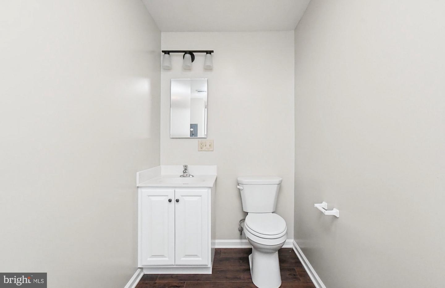 2461 E High St #cre Property Photo 22