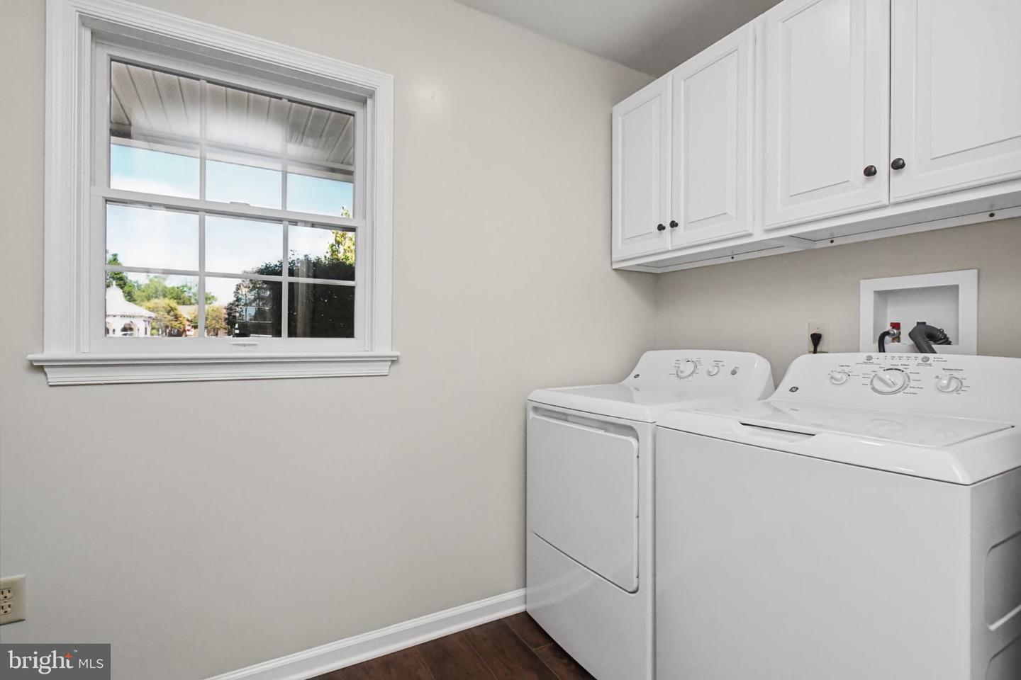 2461 E High St #cre Property Photo 23