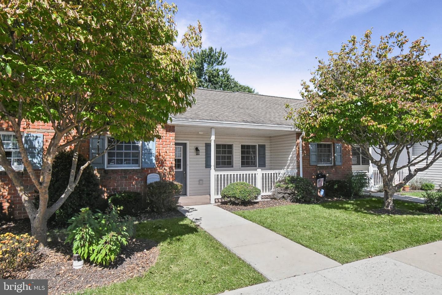 2461 E HIGH ST #CH Property Photo 1