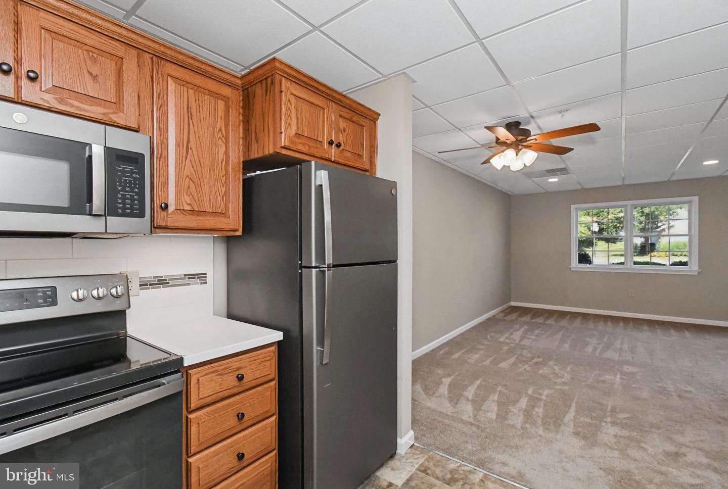 2461 E High St #li Property Photo 12