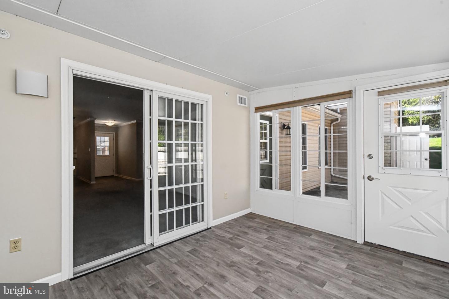 2461 E High St #li Property Photo 16