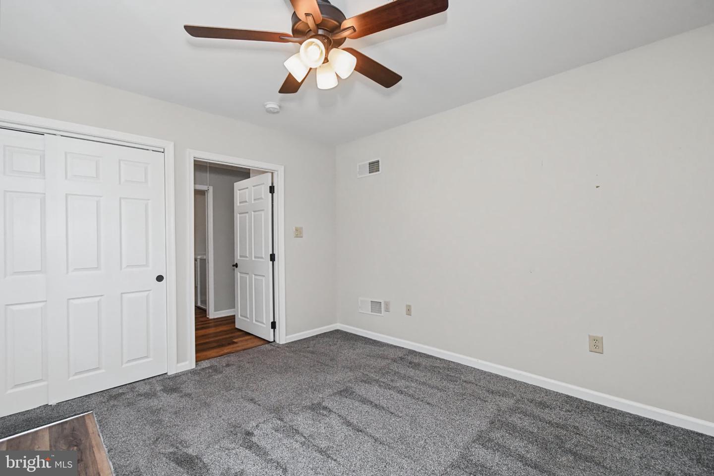 2461 E High St #hi Property Photo 14