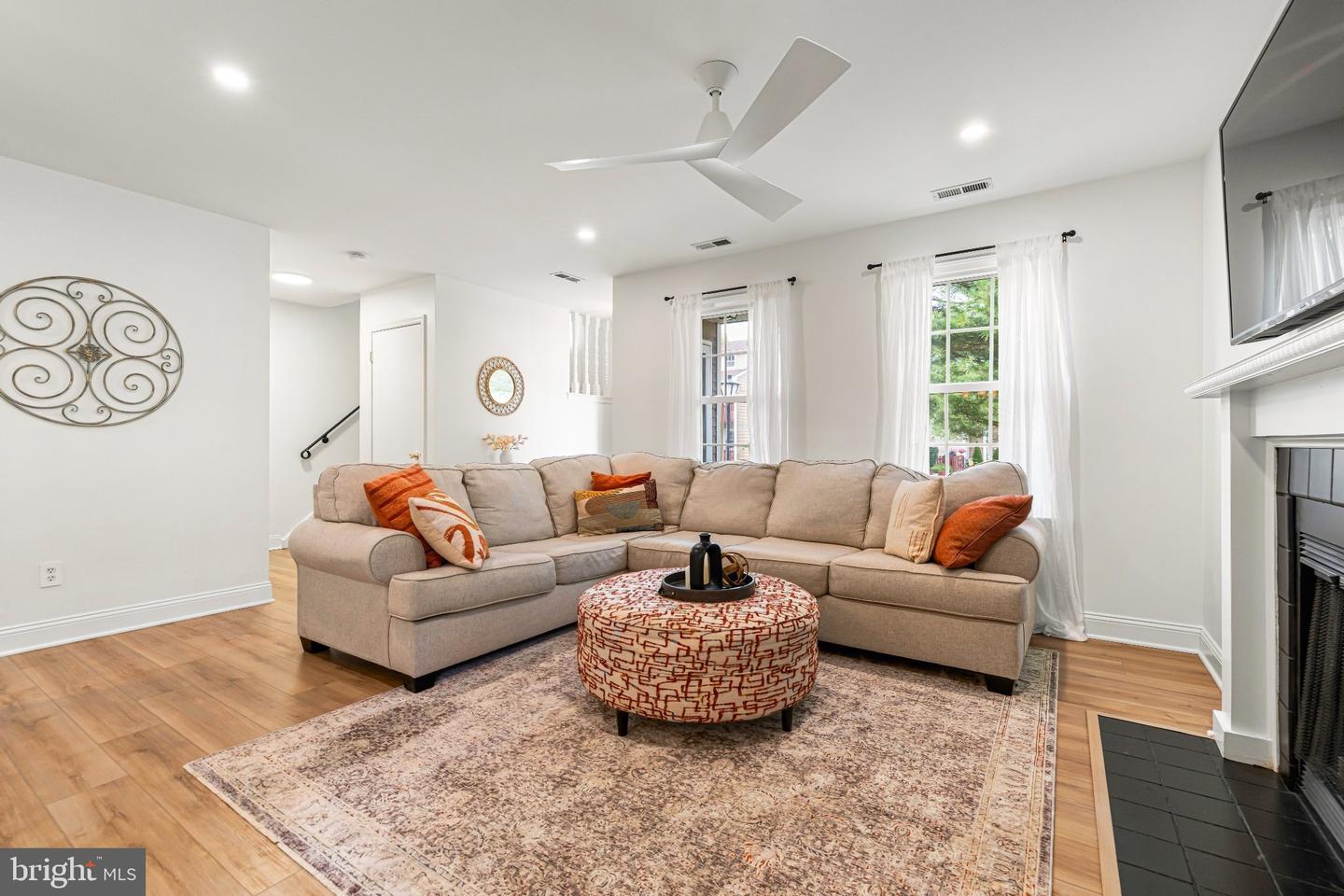 8 Woodbine Ct Property Photo 12