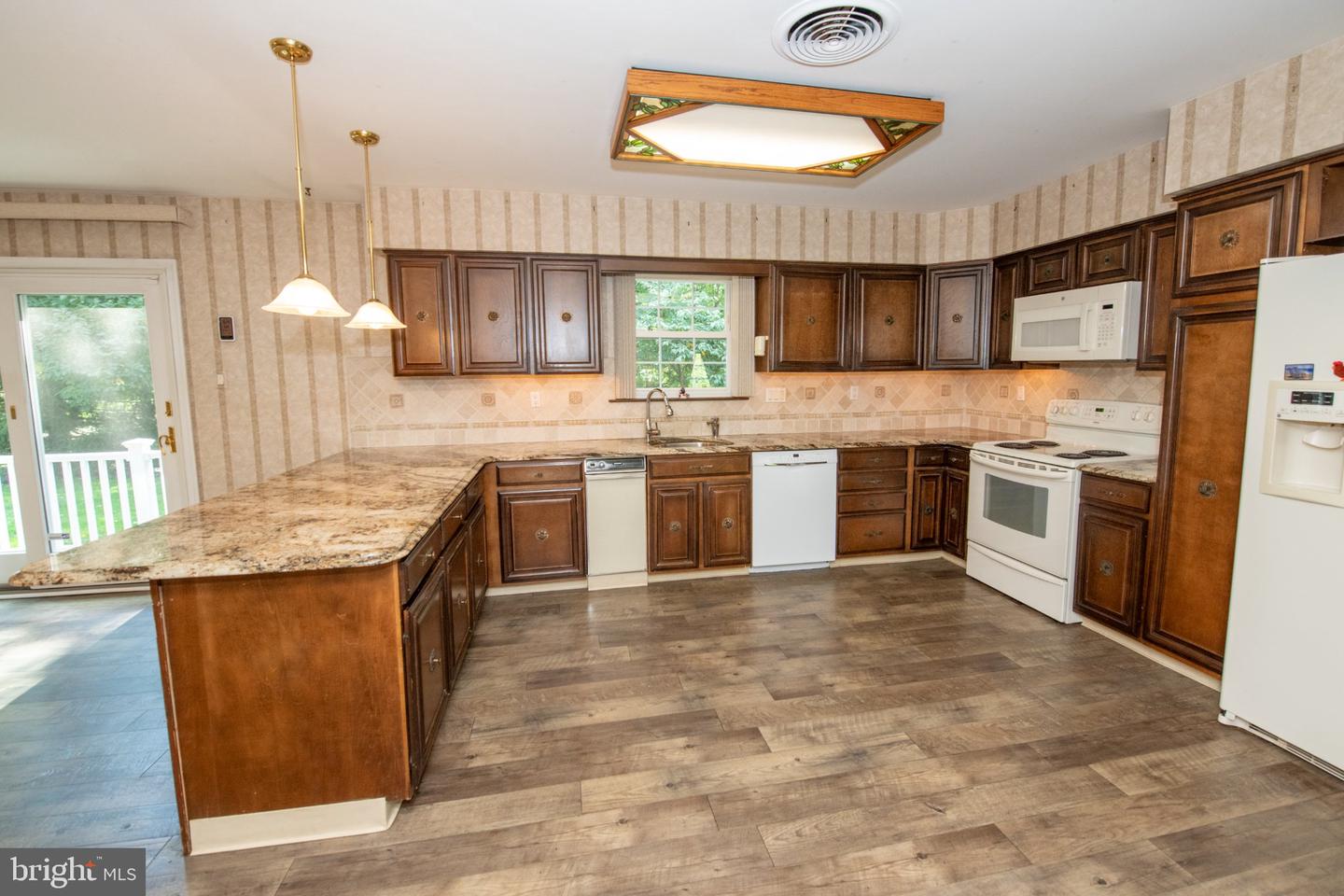 1611 Benjamin Dr Property Photo 18
