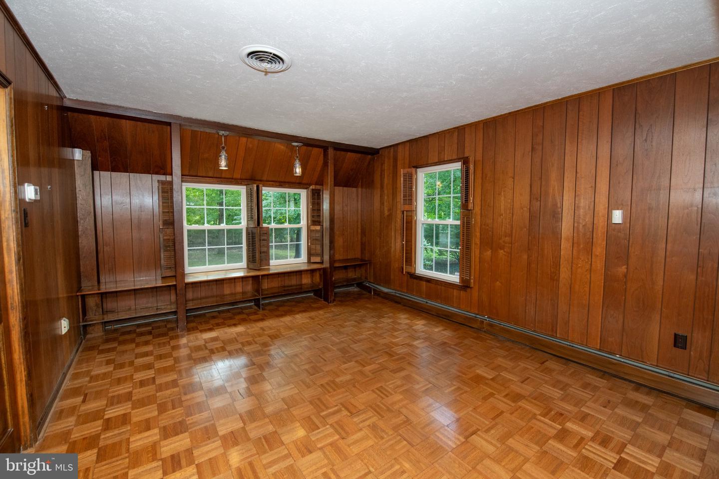 1611 Benjamin Dr Property Photo 29