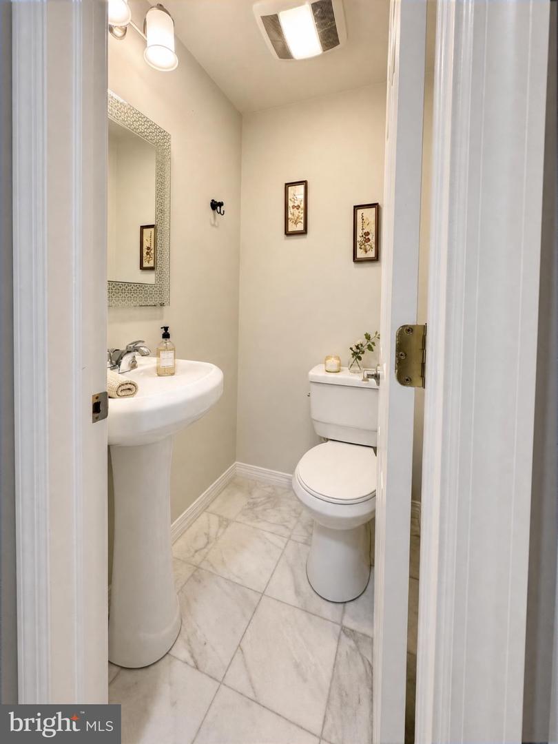 1634 Silver Birch Rd Property Photo 36
