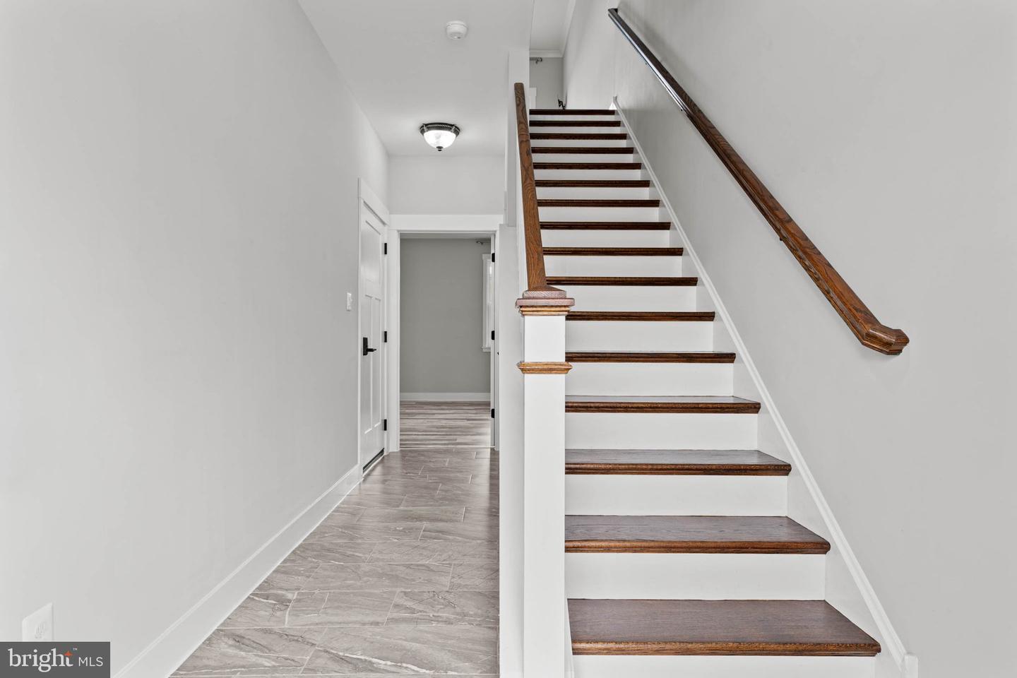 711 Mill St Property Photo 33