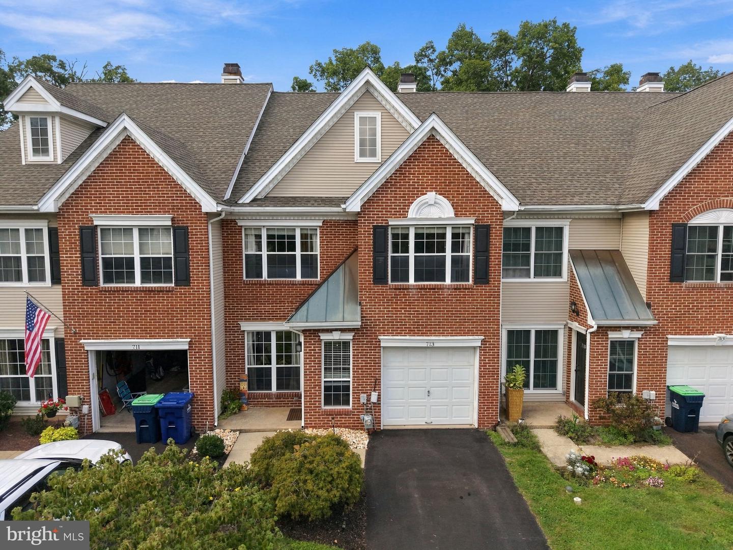 713 Martingale Rd # Property Photo 1