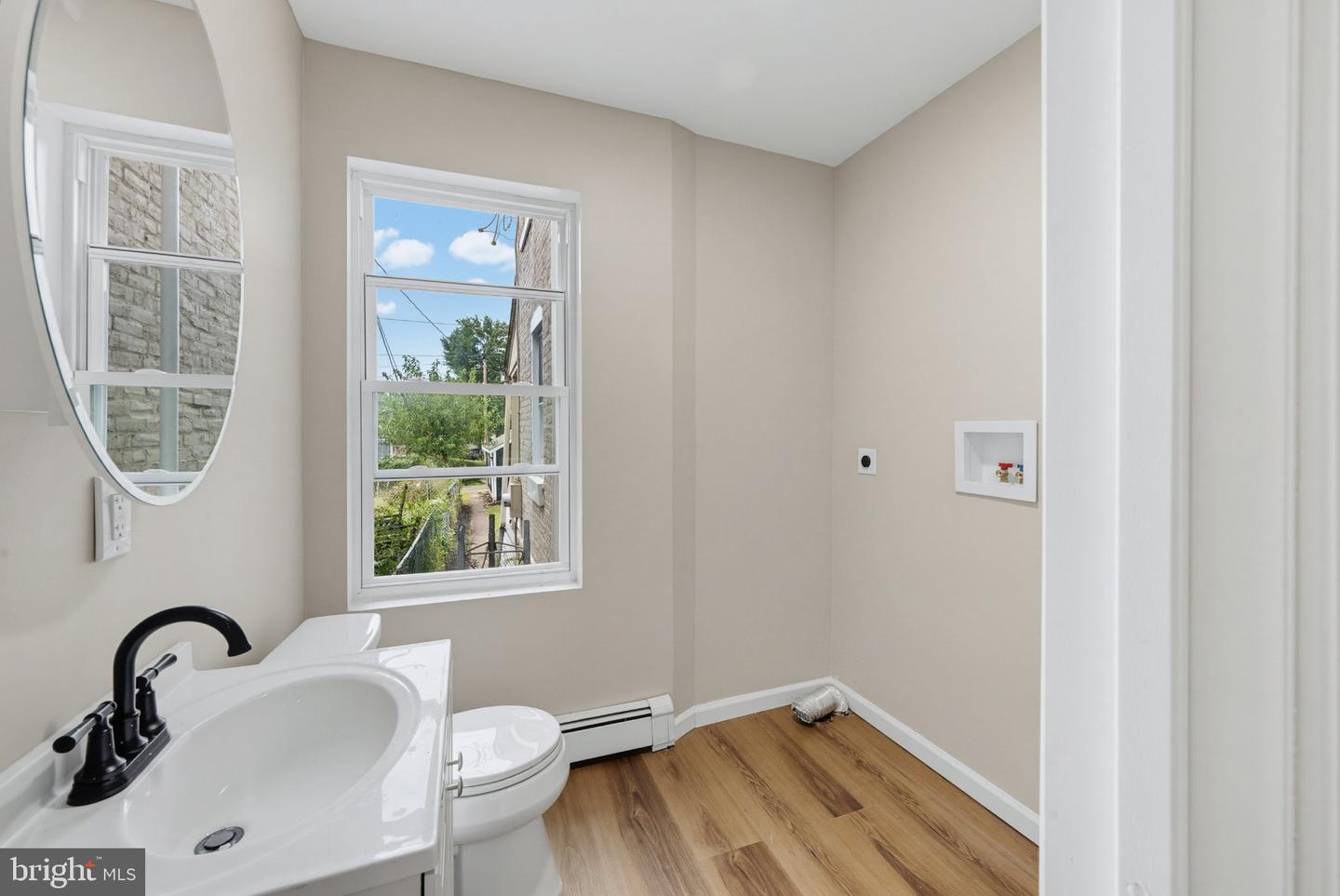 334 Railroad Ave Property Photo 11
