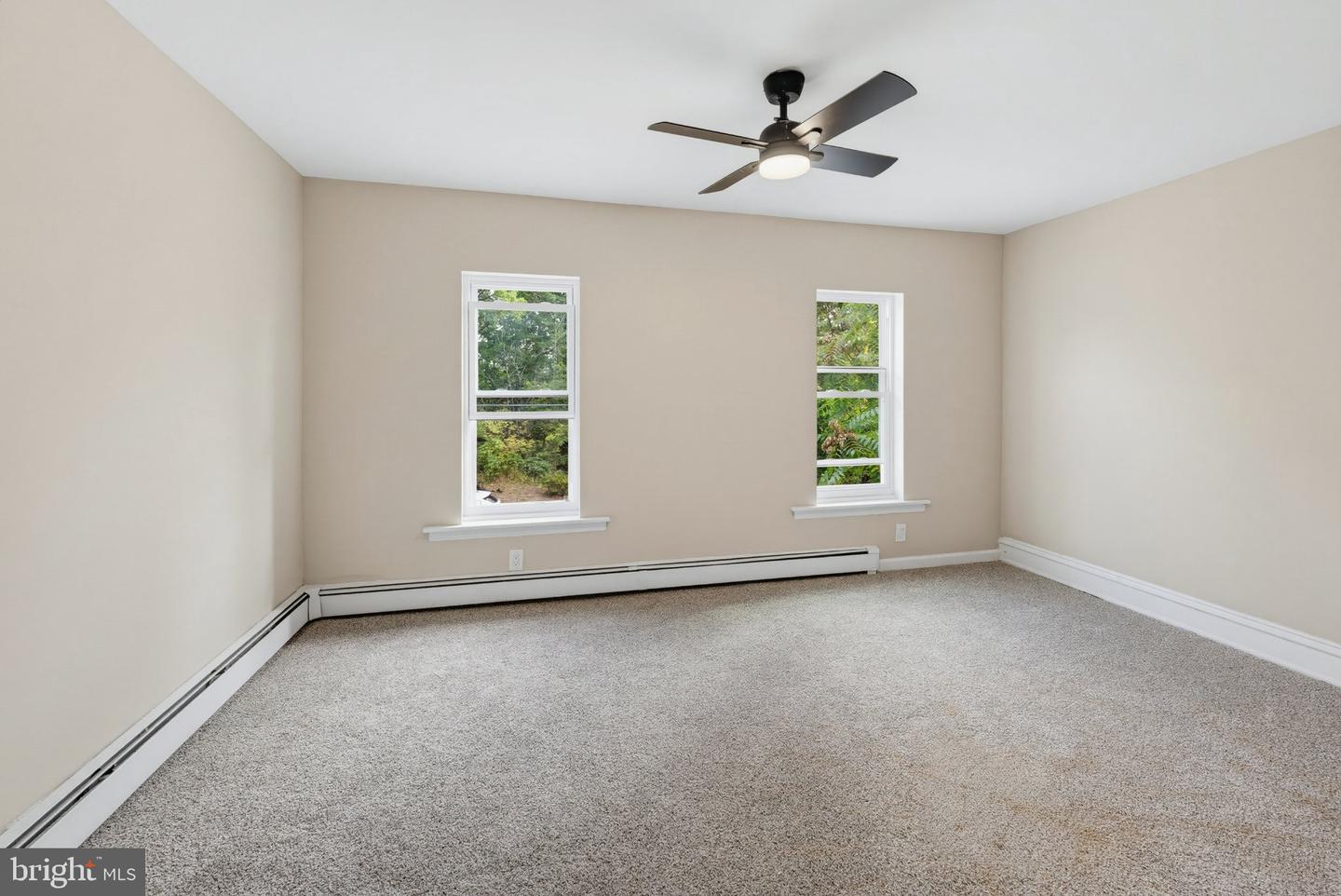 334 Railroad Ave Property Photo 15