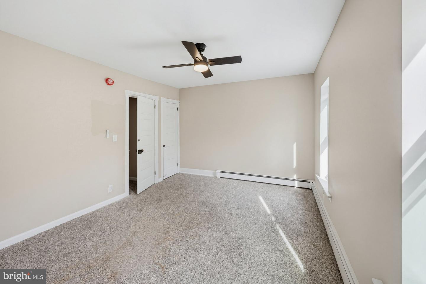 334 Railroad Ave Property Photo 16