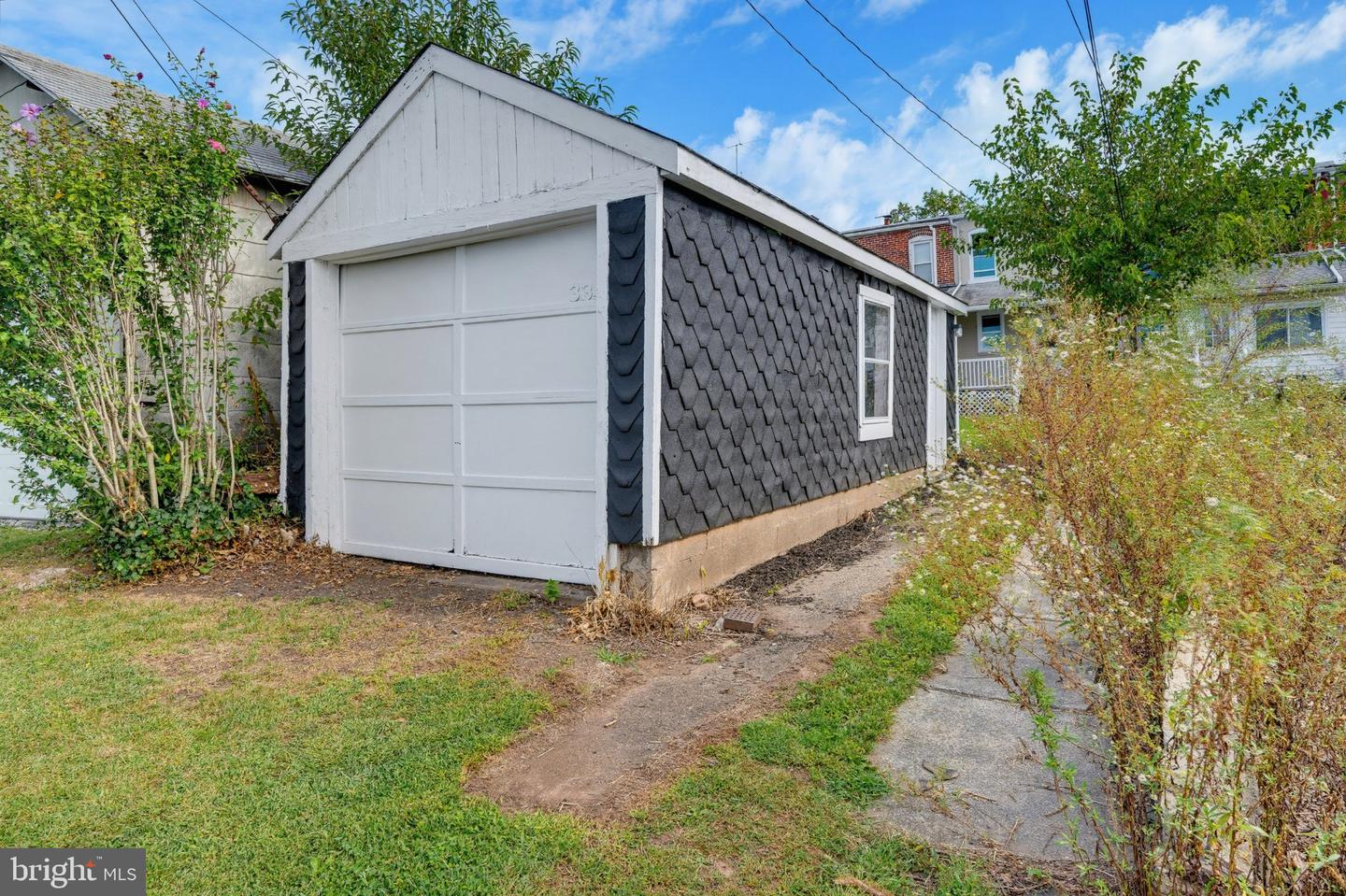 334 Railroad Ave Property Photo 22