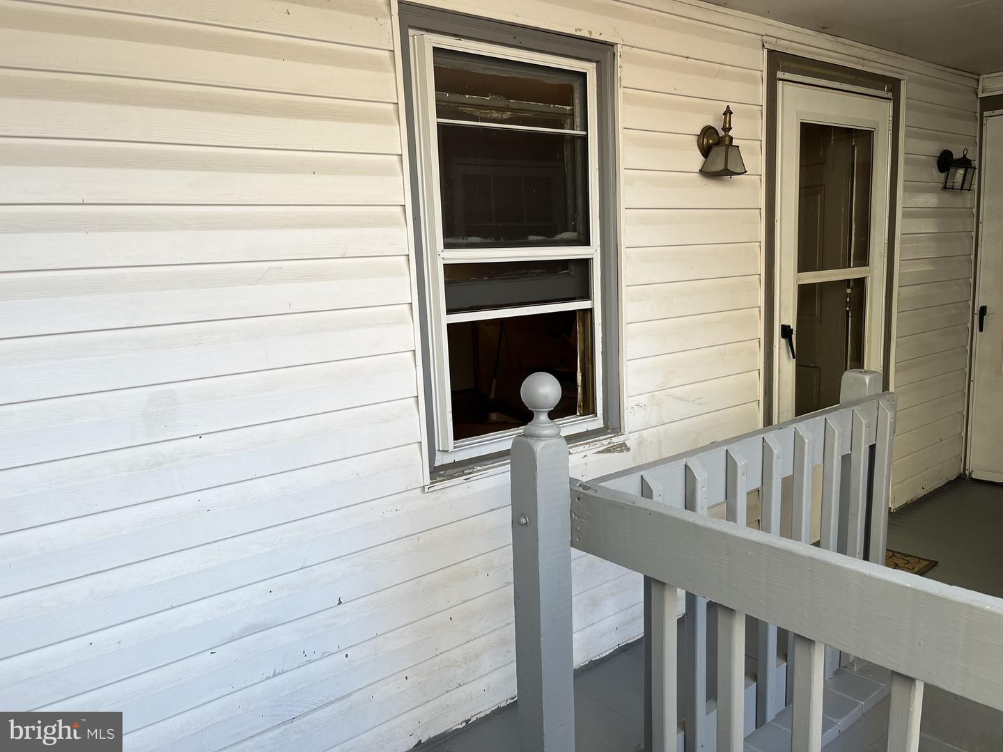129 E High St #unit A Property Photo 4