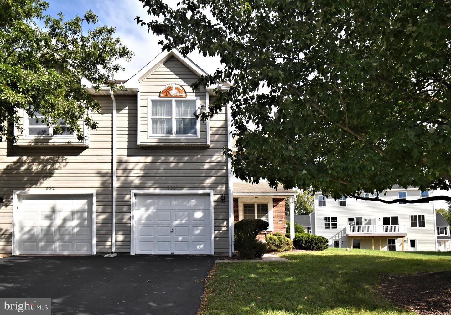 536 6th St W Property Photo 1