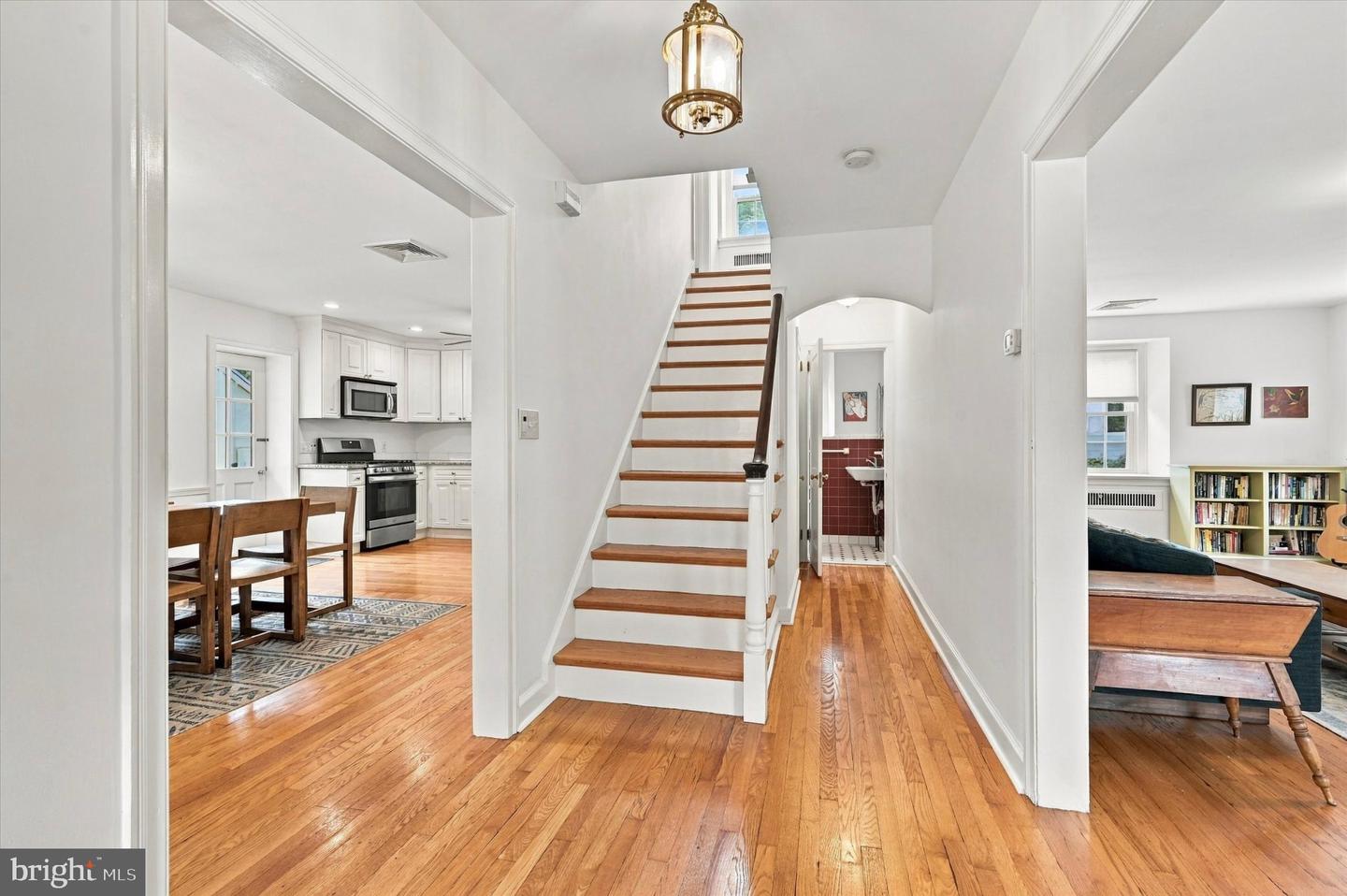 1236 Highland Ave Property Photo 5