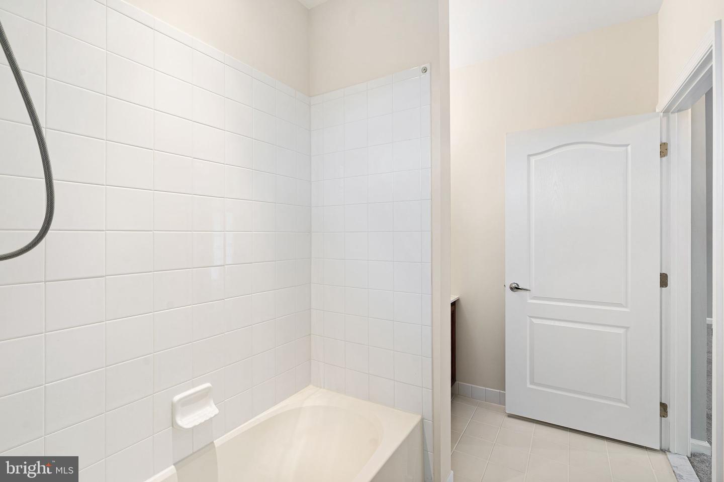 350 W Elm St #3414 Property Photo 20
