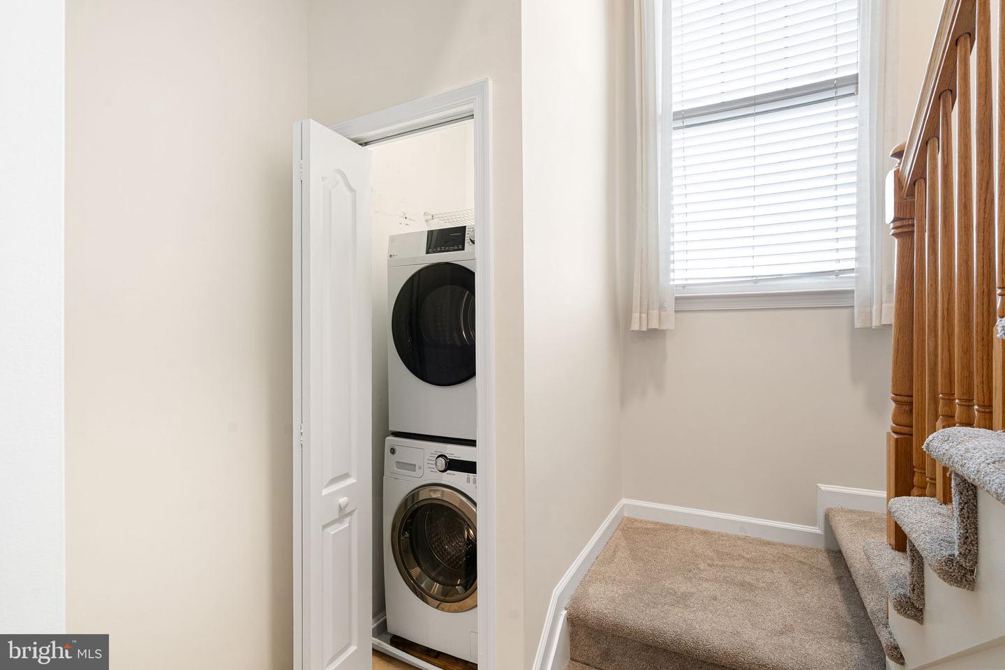350 W Elm St #3414 Property Photo 24