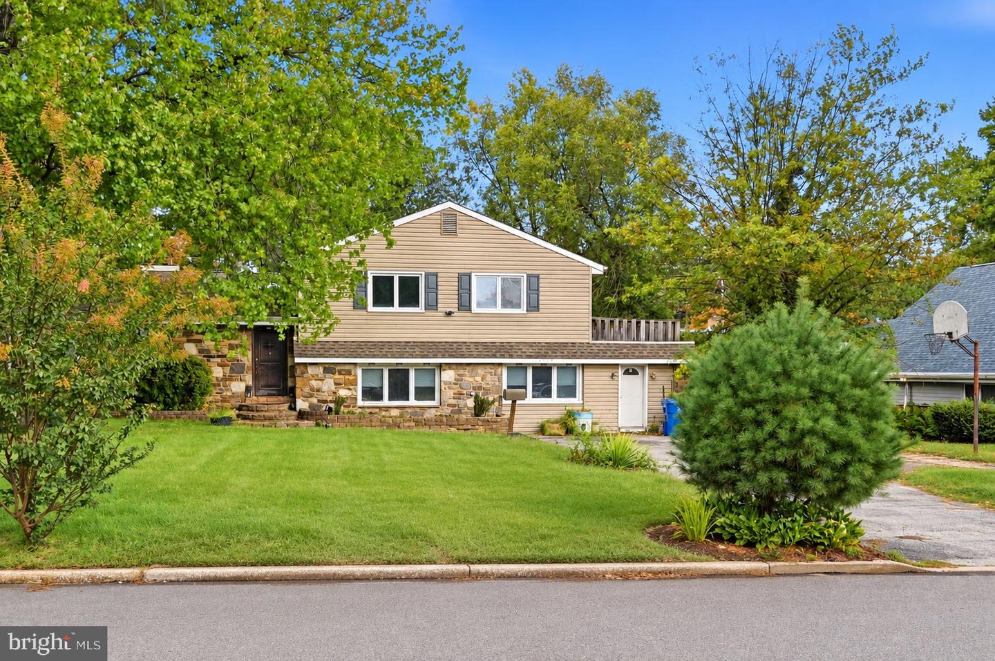 1115 Arboretum Rd Property Photo 1