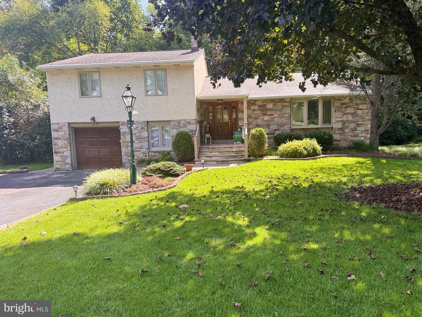 2145 Edge Hill Rd Property Photo 1