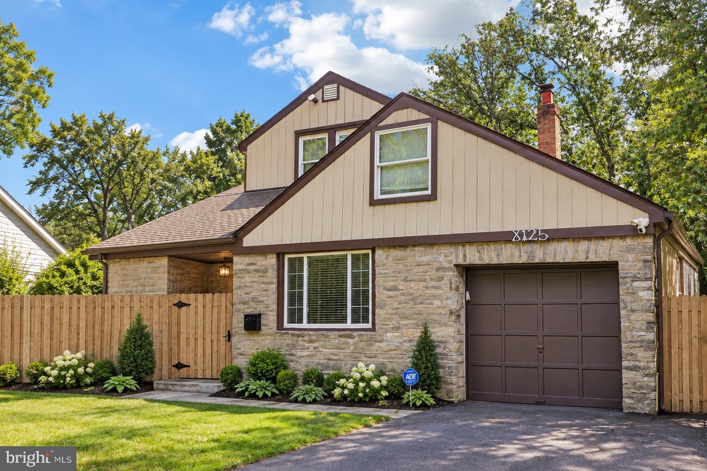 8125 Heacock Ln # Property Photo 3