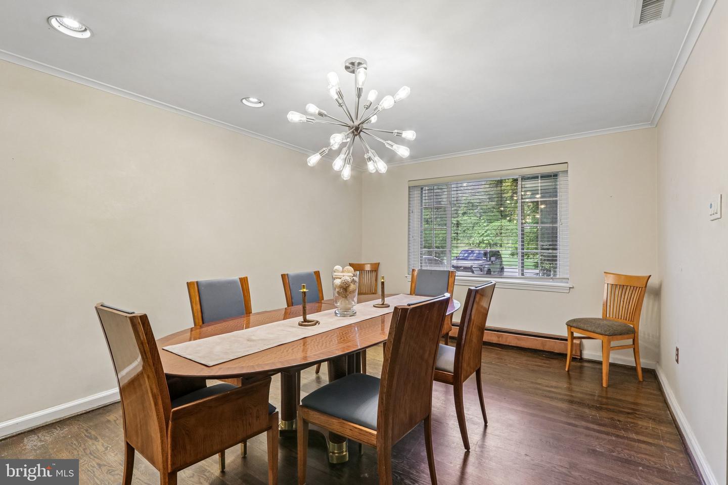 8125 Heacock Ln # Property Photo 9