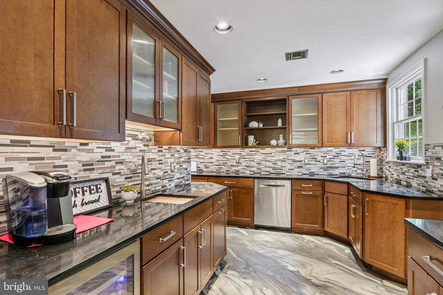 8125 Heacock Ln # Property Photo 12