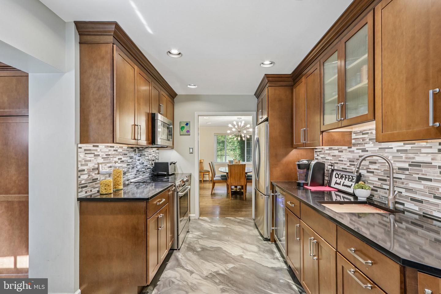 8125 Heacock Ln # Property Photo 14