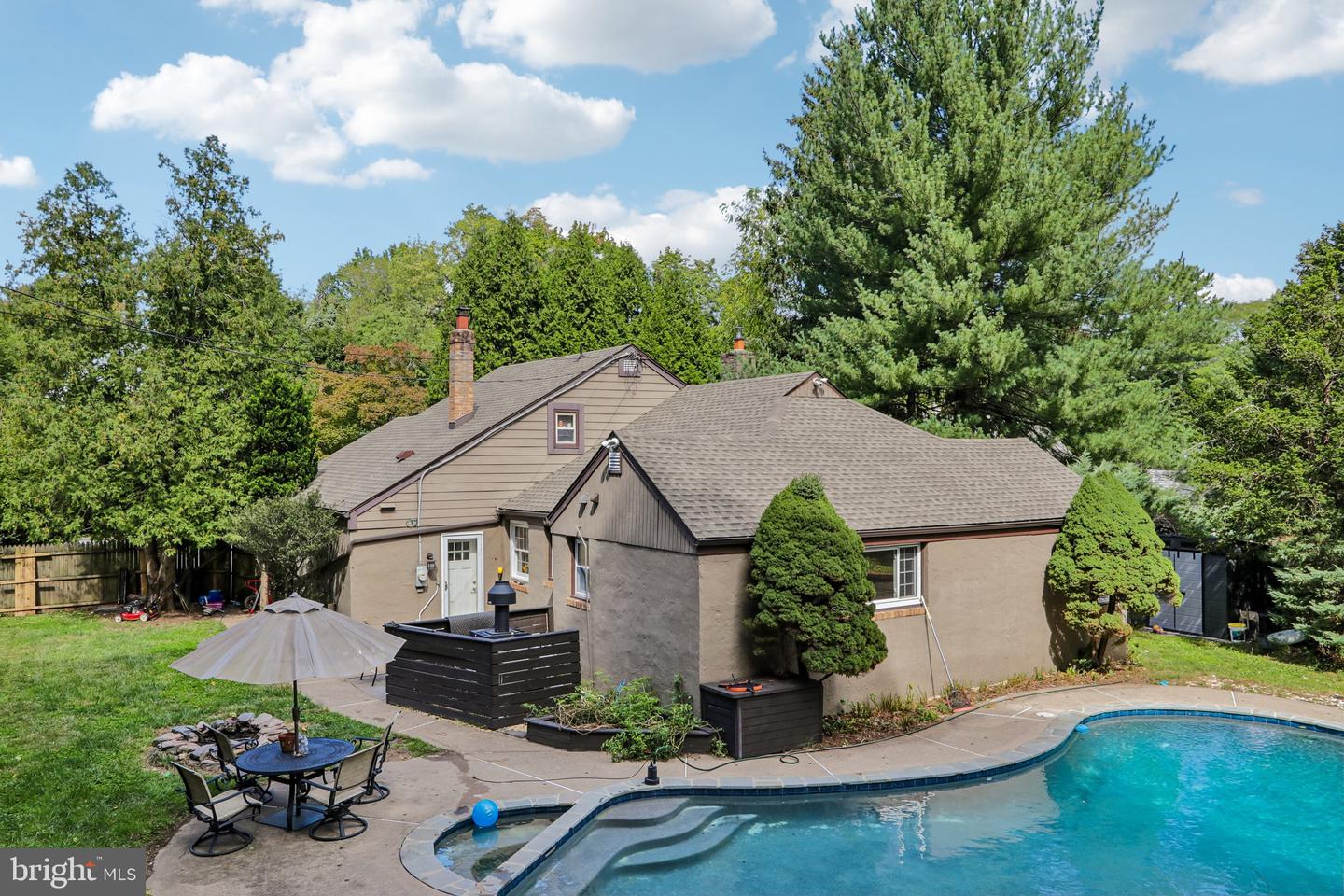 8125 Heacock Ln # Property Photo 30